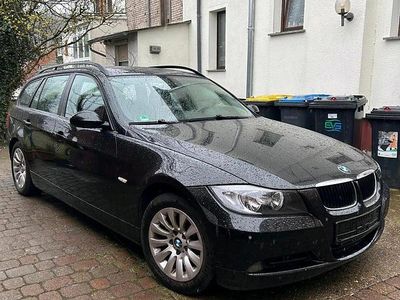Gebraucht BMW 320 163 PS (119 kW) 2007 Schwarz Kombi