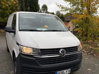 Używany VW Transporter 150 KM (110 kW) 2021 Biały Van