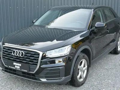 Gebraucht Audi Q2 Basis 150 PS (110 kW) 2017 Schwarz SUV