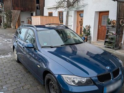Blau Gebraucht 2006 BMW 320 Kombi | 1.990 € (Guter Preis)