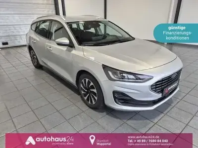 Gebraucht Ford Focus Titanium 116 PS (85 kW) 2024 Silber Kombi