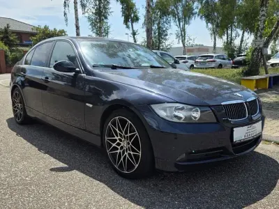 Gebraucht BMW 325 Comfort Edition 218 PS (160 kW) 2006 Blau Limousine