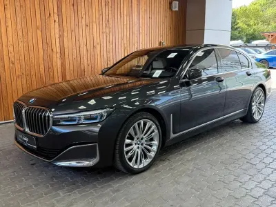 Gebraucht BMW 740 340 PS (250 kW) 2021 Grau Limousine