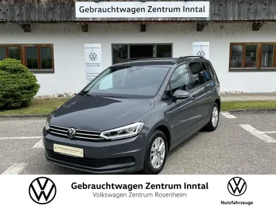 Gebraucht VW Touran Comfortline 150 PS (110 kW) 2025 Grau Van / Kleinbus