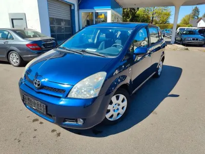 Gebraucht Toyota Corolla Verso 129 PS (94 kW) 2004 Blau Van / Kleinbus
