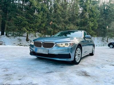 Grau Gebraucht 2017 BMW 520 Limousine | 24.899 € (Teuer)
