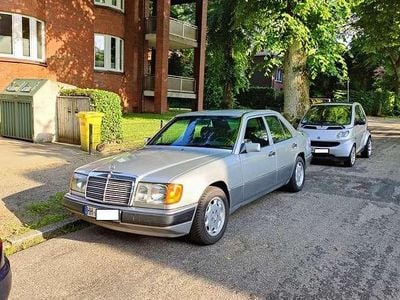 Silber Gebraucht 1991 Mercedes 300 Limousine | 6.500 €
