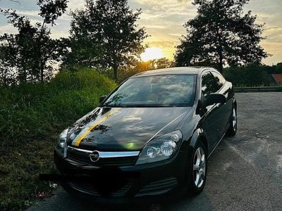 Opel Astra GTC