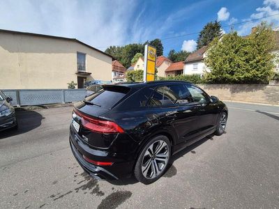 Second-hand Audi Q8 Sport 340 CP (250 kW) 2022 Negru SUV