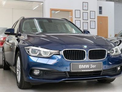 gebraucht BMW 318 d AUT SPORT S NAVI LED SCHW. TEMP "2 X PDC 1H