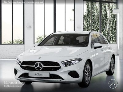 Weiß Gebraucht 2024 Mercedes A200 Advanced Limousine | 27.490 € (Guter Preis)
