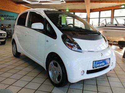 Gebraucht Mitsubishi i-MiEV Basis 49 kW (67 PS) 2011 Weiß Kleinwagen