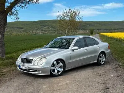 Gebraucht Mercedes E500 Avantgarde 306 PS (225 kW) 2004 Silber Limousine