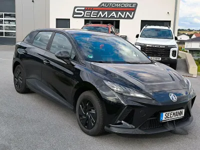 Gebraucht MG MG4 EV 125 kW (170 PS) 2023 Schwarz Kleinwagen