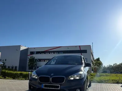 Używany BMW 218 150 KM (110 kW) 2015 Szary Kombi