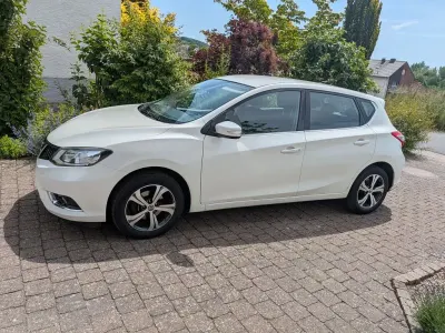 Gebraucht Nissan Pulsar Acenta 116 PS (85 kW) 2015 Weiß Kleinwagen