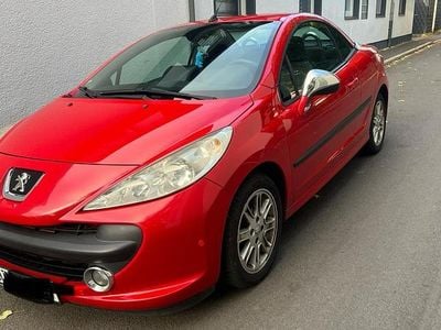 Gebraucht Peugeot 207 109 PS (80 kW) 2008 Rot Cabrio