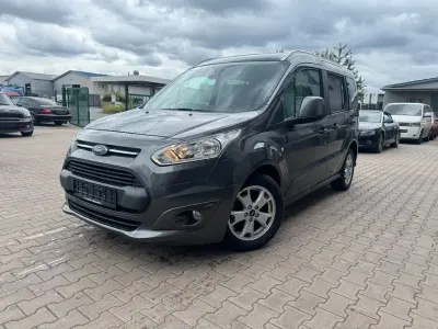 Gebraucht Ford Tourneo Connect Titanium 101 PS (74 kW) 2018 Grau Van / Kleinbus
