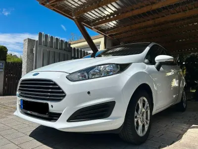 Gebraucht Ford Fiesta SYNC Edition 60 PS (44 kW) 2014 Weiß Kleinwagen