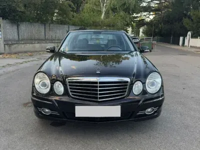 Gebraucht Mercedes E320 Avantgarde 224 PS (164 kW) 2006 Schwarz Limousine