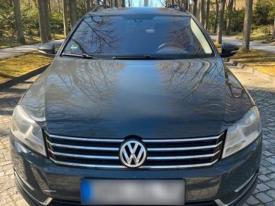 Gebraucht VW Passat 140 PS (102 kW) 2012 Grau Kombi