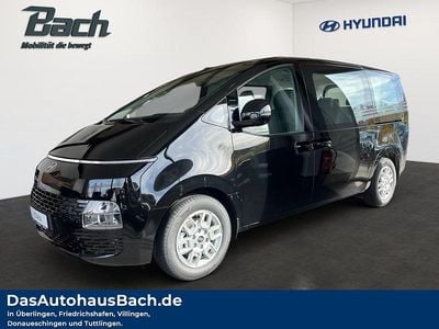 Neu Hyundai Staria Trend 224 PS (164 kW) 2025 Abyss black Van / Kleinbus