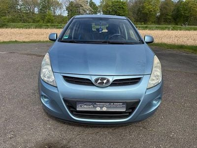 Gebraucht Hyundai i20 Comfort 77 PS (56 kW) 2010 Blau Kleinwagen