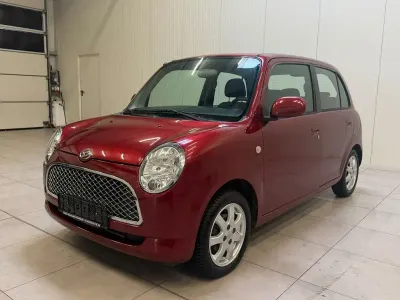Gebraucht Daihatsu Trevis 58 PS (42 kW) 2007 Rot Kleinwagen
