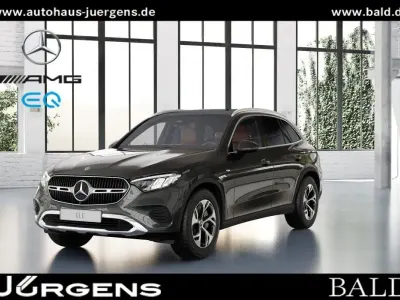 Second-hand Mercedes GLC300e Avantgarde 204 CP (150 kW) 2025 Gri SUV