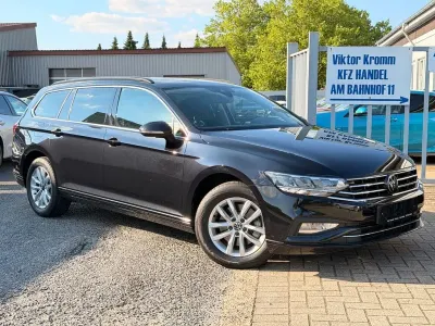 Gebraucht VW Passat Business 150 PS (110 kW) 2023 Schwarz Kombi