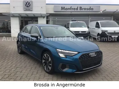 Używany Audi A3 Edition .1 150 KM (110 kW) 2021 Niebieski Sedan/Limuzyna
