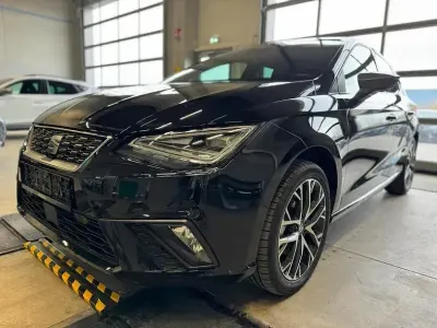 Gebraucht Seat Ibiza XCELLENCE 116 PS (85 kW) 2024 Schwarz (midnight black (schwarz)) Kleinwagen