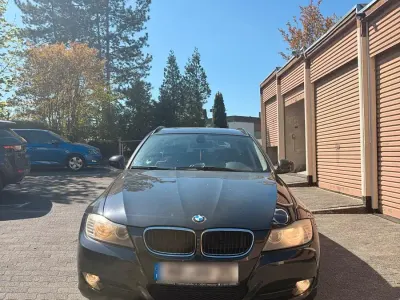 Usata BMW 318 143 CV (105 kW) 2011 Nero Station wagon