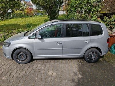 Second-hand VW Touran Comfortline 140 CP (102 kW) 2010 Argintiu Monovolum