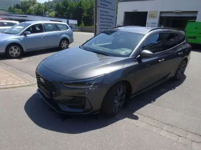 Gebraucht Ford Focus ST 280 PS (205 kW) 2025 Magneticgrau (metallic) Kombi