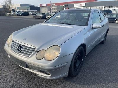Gebraucht Mercedes CL180 129 PS (94 kW) 2001 Silber Coupé