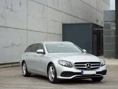 Gebraucht Mercedes E220 Avantgarde 194 PS (142 kW) 2016 Silber Kombi