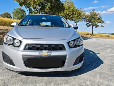 Gebraucht Chevrolet Aveo 86 PS (63 kW) 2011 Silber Kleinwagen