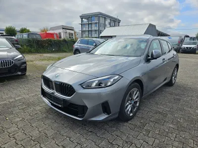Gebraucht BMW 120 Performance 170 PS (125 kW) 2025 Grau Kleinwagen