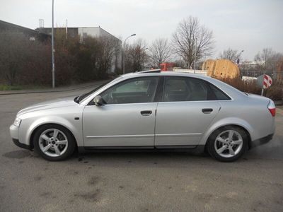 gebraucht Audi A4 2.0 multitronic,Kein Tüv 1500€