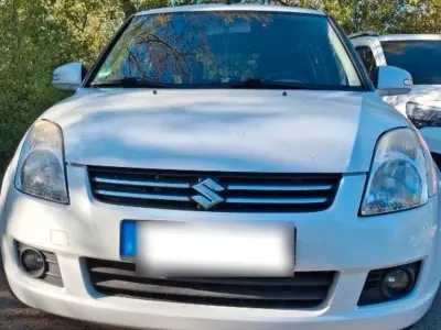 Gebraucht Suzuki Swift 92 PS (67 kW) 2010 Weiß Kleinwagen