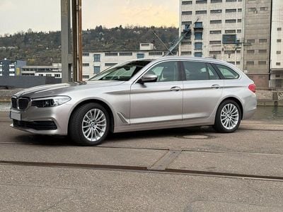 Gebraucht BMW 530 Comfort Edition 252 PS (185 kW) 2018 Silber Kombi