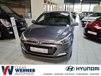 Grau Gebraucht 2016 Hyundai i20 Limousine | 9.800 € (Fairer Preis)