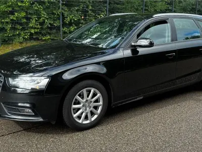 Second-hand Audi A4 Attraction 150 CP (110 kW) 2015 Negru Break