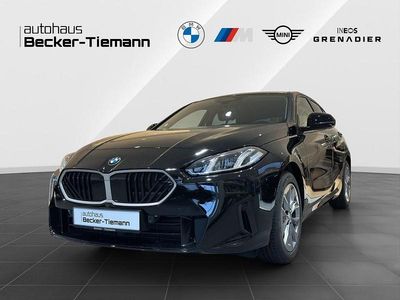 Schwarz uni Neu 2026 BMW 120 Exclusive Kleinwagen | 31.402 € (Superpreis)