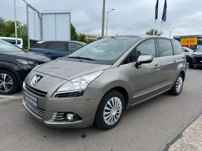 Gebraucht Peugeot 5008 Business-Line 114 PS (83 kW) 2013 Vapor grey Van / Kleinbus