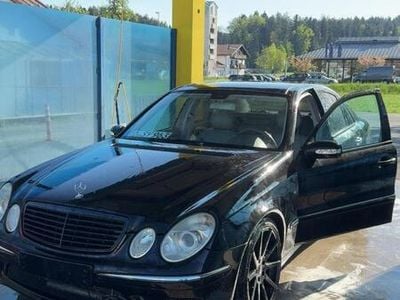 Mercedes E500
