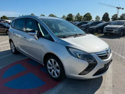 Gebraucht Opel Zafira Tourer Style 140 PS (102 kW) 2015 Silber Van / Kleinbus