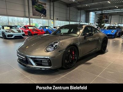 Porsche 911 Carrera GTS