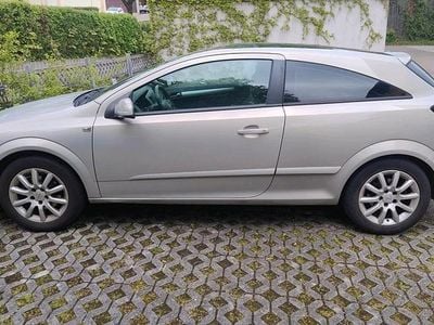 Opel Astra GTC